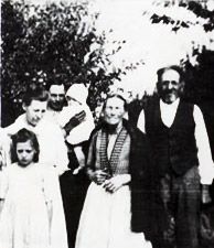 A black and white photo of Nathaniel Gothberg and family - former missionary to China and early church pastor
